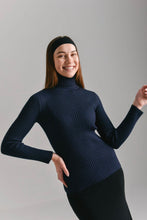 Load image into Gallery viewer, Flakii Merino Turtleneck
